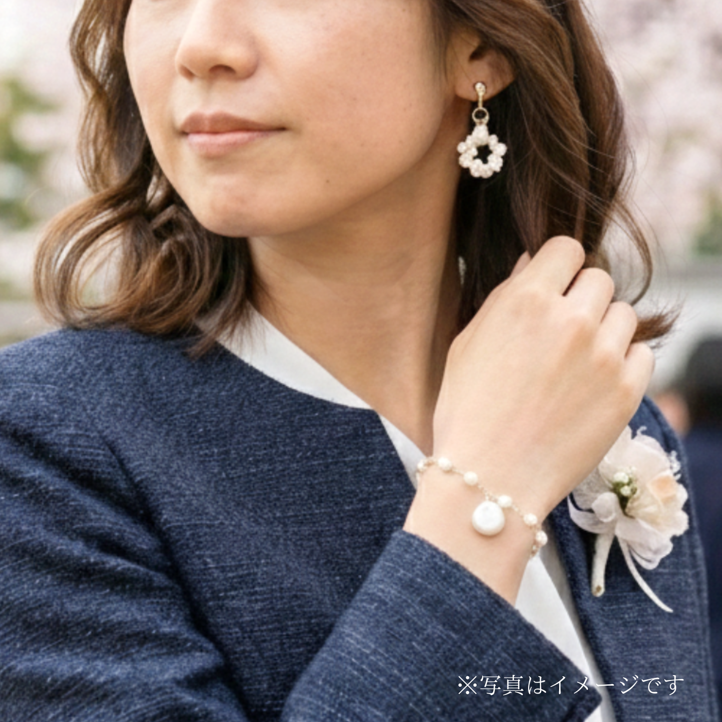 【★送料無料★】【✦14kgf金属アレルギー対応✦】  〜6月の誕生石〜 ふわふわリースのような淡水パールのイヤリング