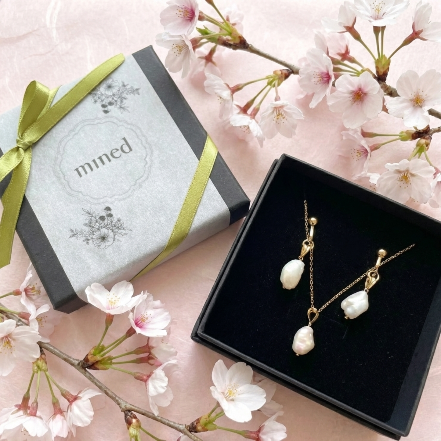 【★送料無料★】卒入学・結婚式に〜上質な淡水パールの一粒イヤリングとネックレスのセットアクセサリー