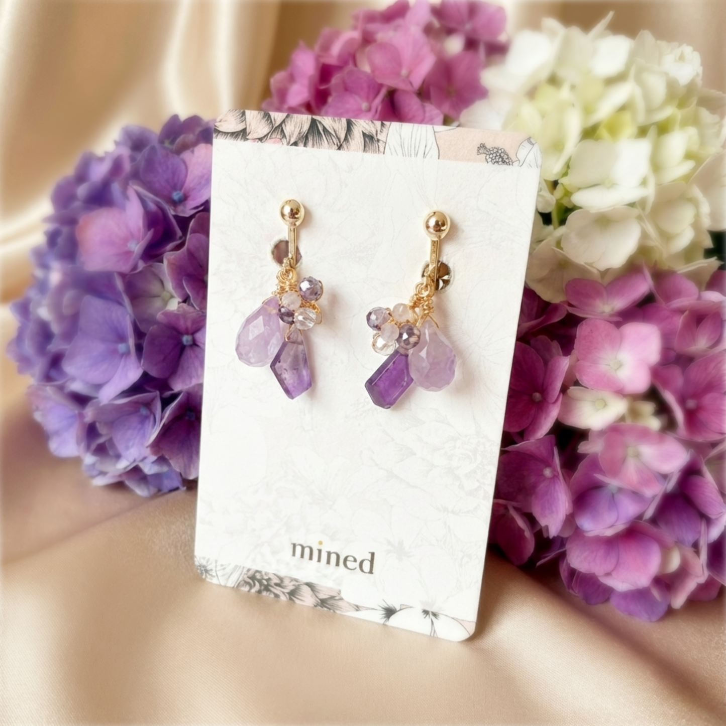 【★送料無料★】2月の誕生石〜優しい色合いが綺麗なラベンダーアメシストイヤリング　天然石【14kgf金属アレルギー対応】