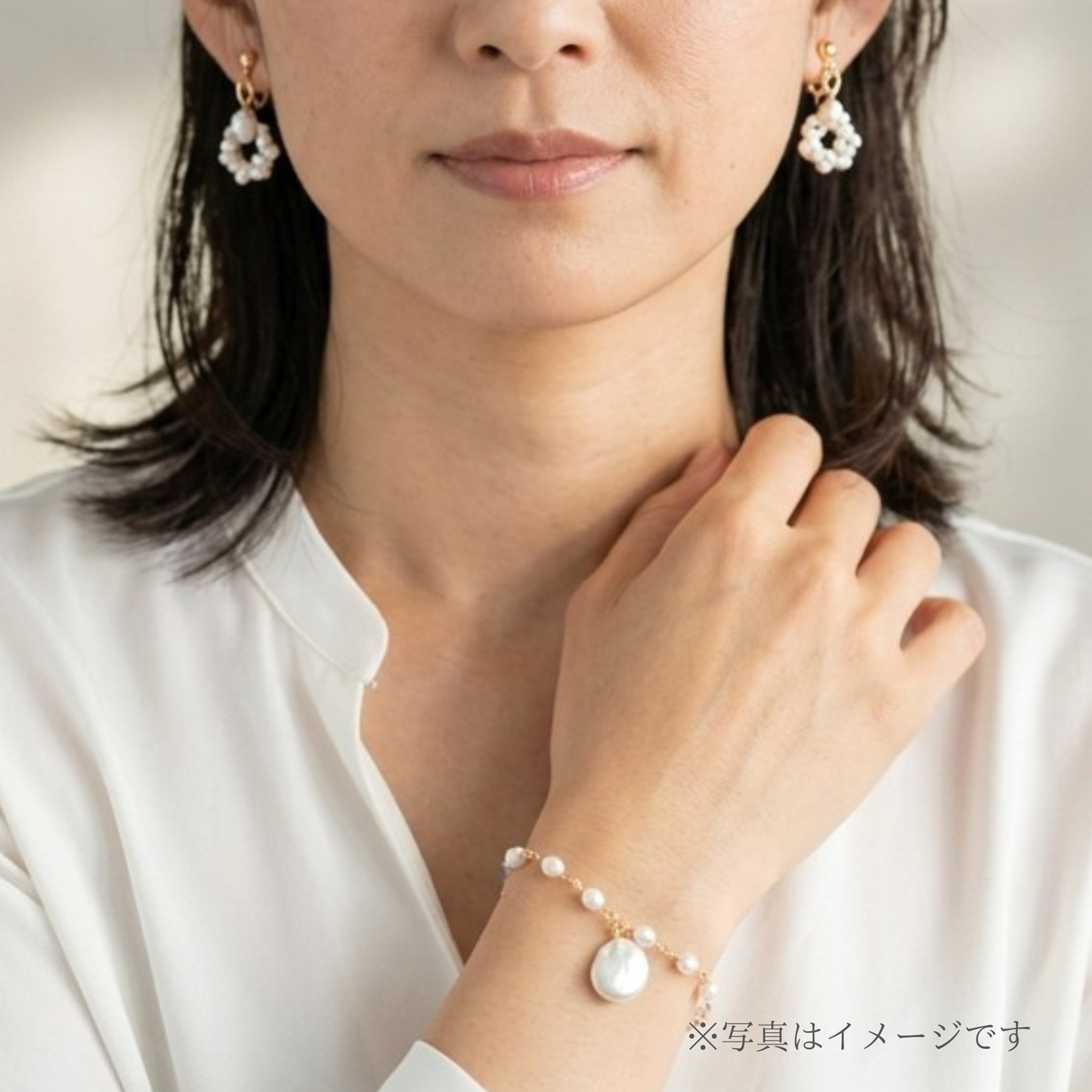 【★送料無料★】6月誕生石｜淡水パール イヤリング｜14kgf 上品で静かな輝き ふわふわリースデザイン