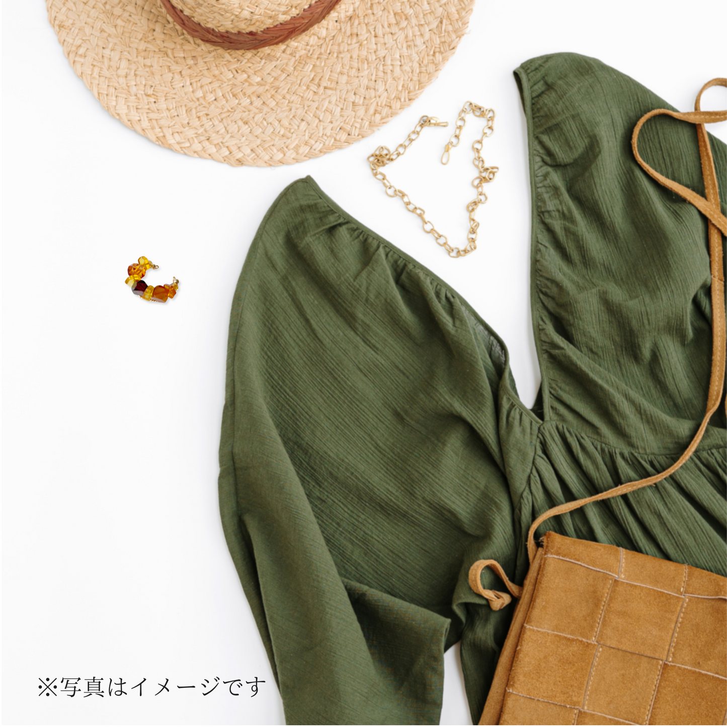 【★送料無料★】秋色コーデのアクセントに♪ぽってり大ぶりなバルト海産3種の天然琥珀のイヤーカフ