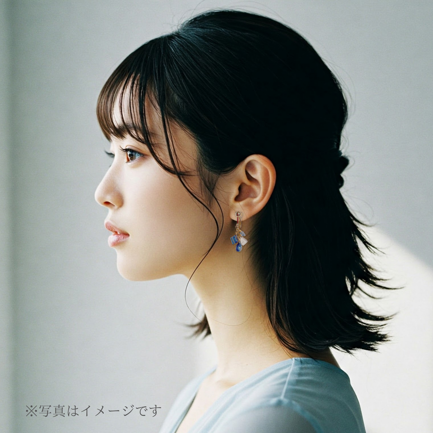 【★送料無料★】クリアな輝きカイヤナイトの雫のイヤリング　天然石【14kgf】