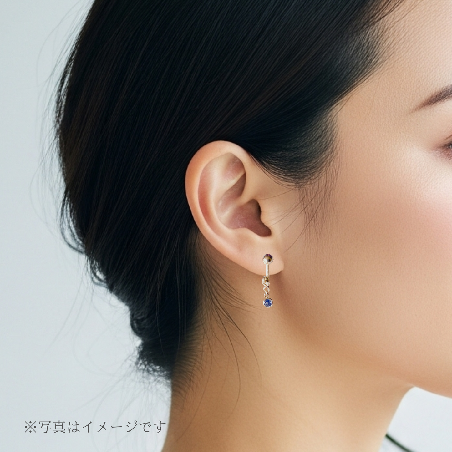 【★送料無料★】シンプルで上品、オフィスにも使える天然石イヤリング｜3月誕生石アイオライト｜天然石アクセサリー｜14kgf金属アレルギー対応