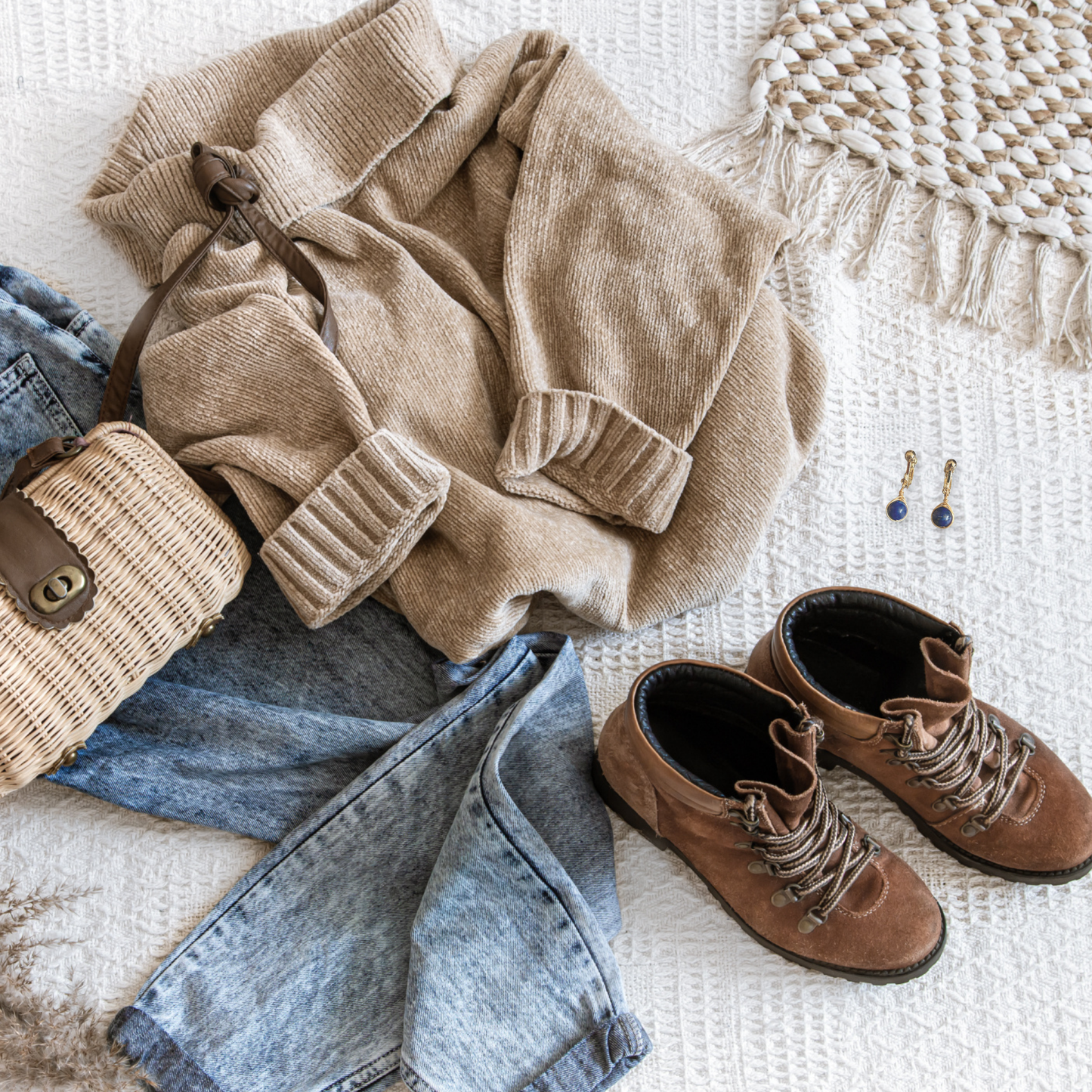 【★送料無料★】【14kgf金属アレルギー対応】〜12月の誕生石〜ラピスラズリのシンプル一粒イヤリング