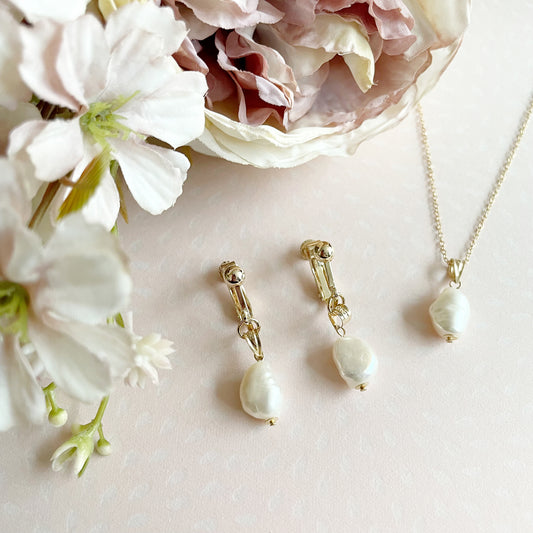 【★送料無料★】卒入学・結婚式に〜上質な淡水パールの一粒イヤリングとネックレスのセットアクセサリー