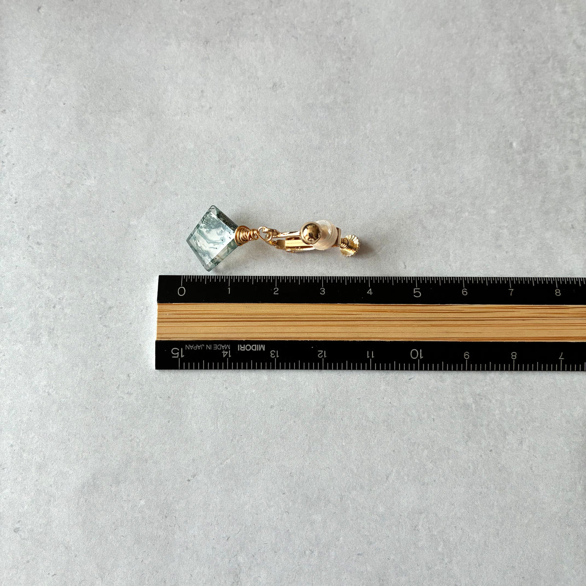 モスアゲート 一粒イヤリング｜ナチュラル｜上品｜デイリーアクセ｜天然石アクセサリー｜40代｜14kgf