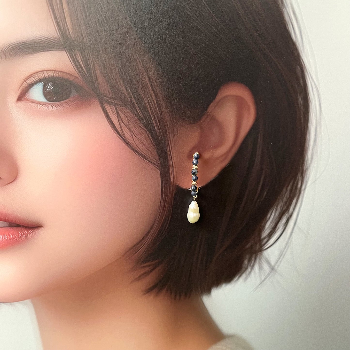 〜9月の誕生石〜 海の宝石ブルーの輝きサファイアのイヤーカフ