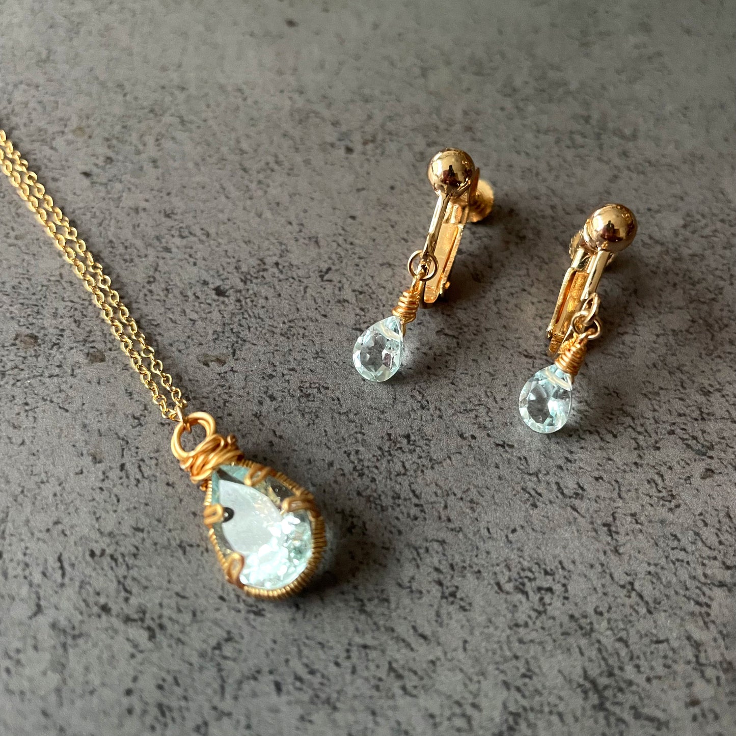 【★送料無料★】〜宝石品質の輝き〜1粒スカイブルートパーズのセットアクセサリー