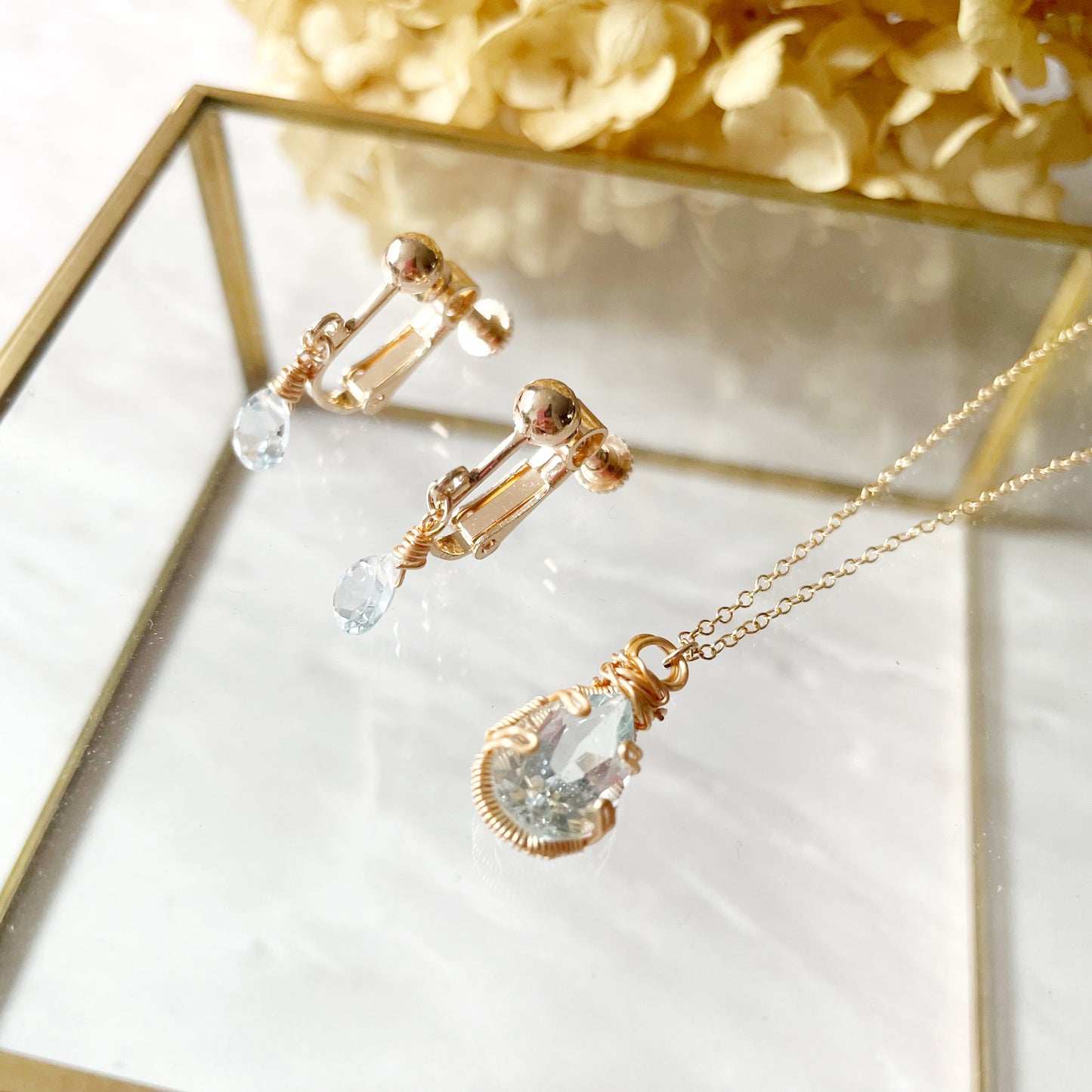 【★送料無料★】〜宝石品質の輝き〜1粒スカイブルートパーズのセットアクセサリー