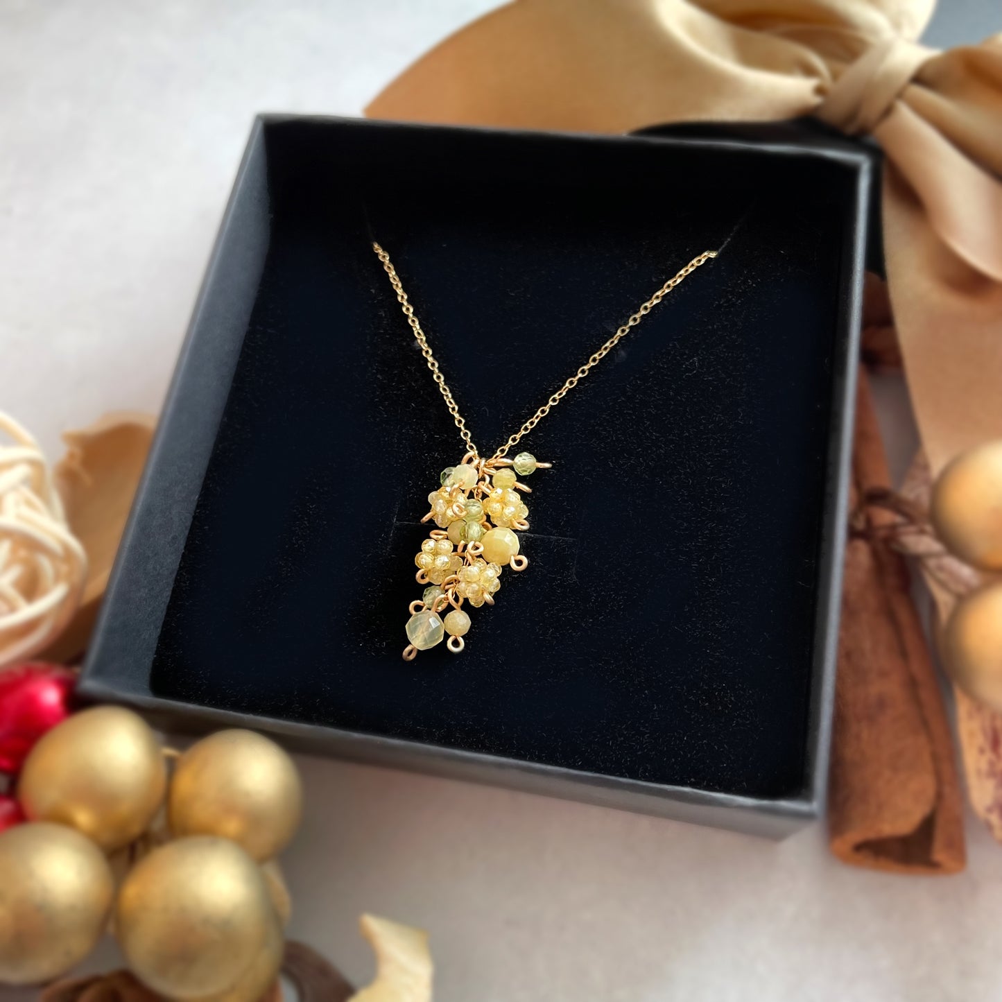 【★送料無料★】【✦14kgf金属アレルギー対応✦】天然石　〜10月の誕生石〜ふわふわミモザのイエローオパールネックレス