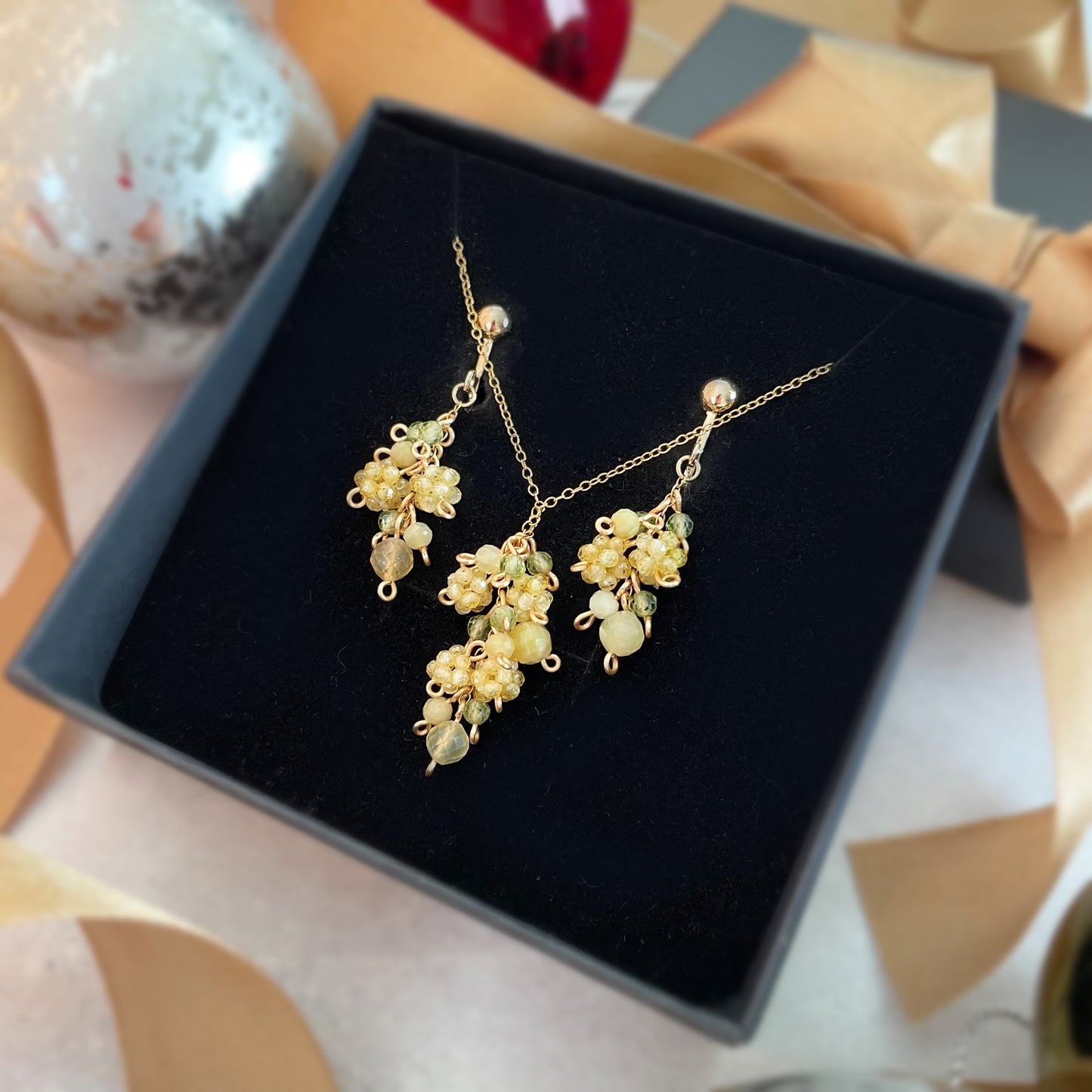 【★送料無料★】【✦14kgf金属アレルギー対応✦】天然石　〜10月の誕生石〜ふわふわミモザのイエローオパールネックレス