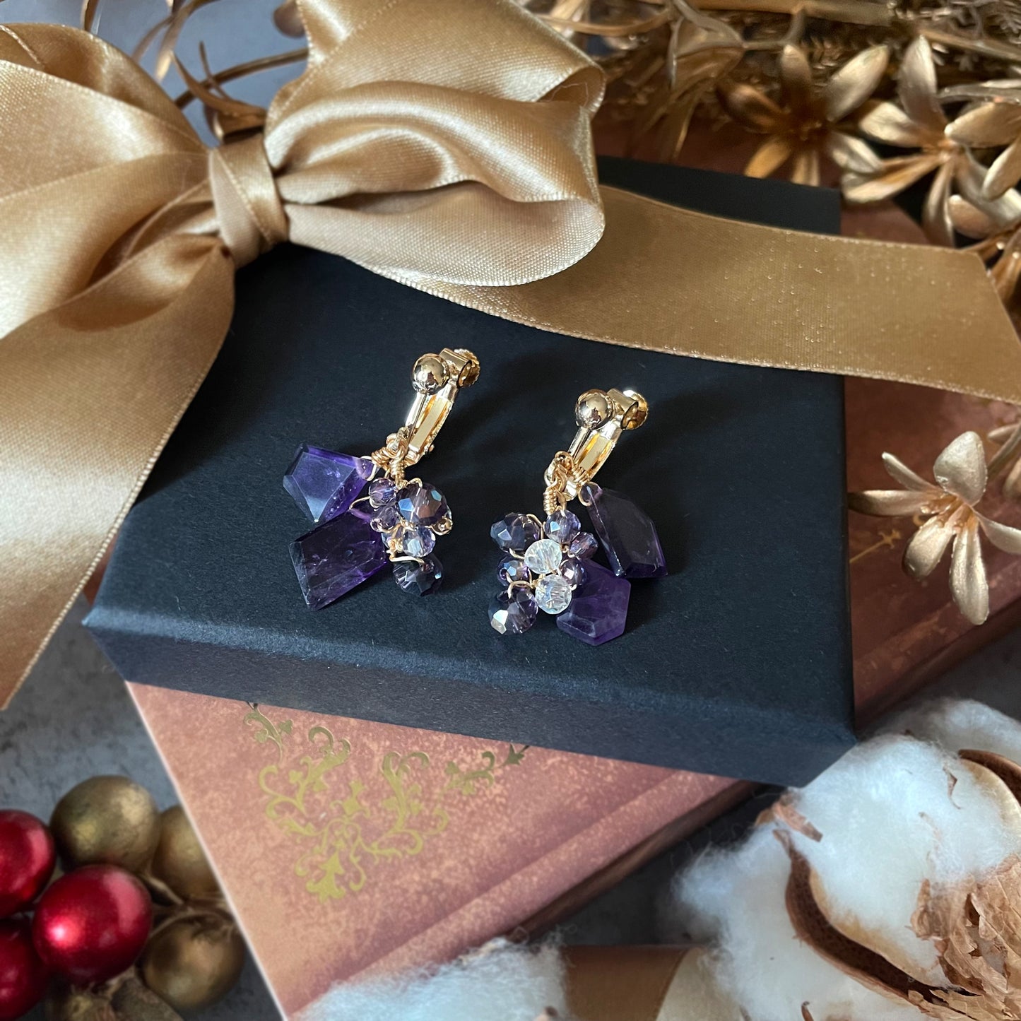 【★送料無料★】【14kgf金属アレルギー対応】2月の誕生石〜ふわり揺れるアメシストイヤリング