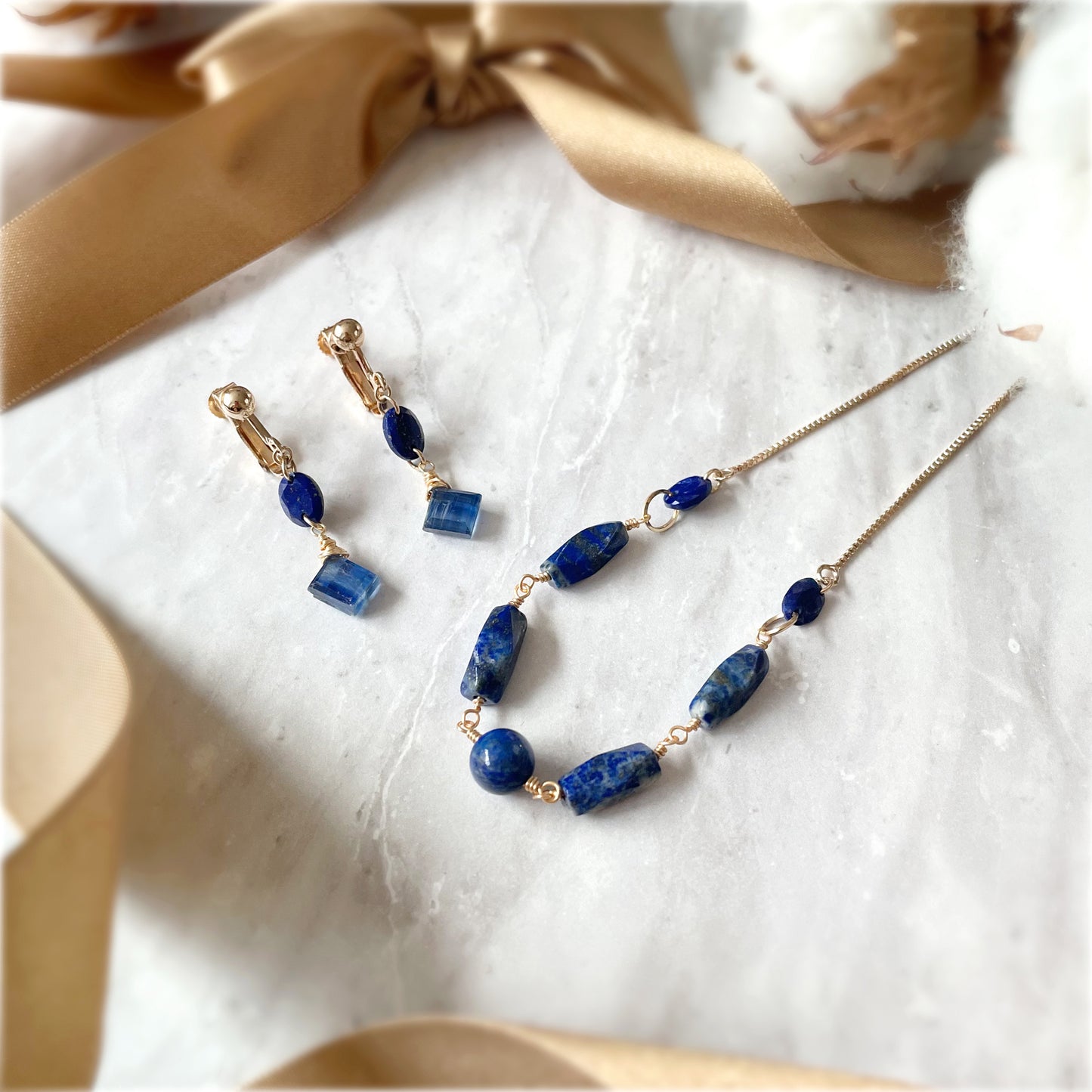 【★送料無料★】【✦14kgf金属アレルギー対応✦】天然石 真冬の夜空のラピスラズリのブレスレット