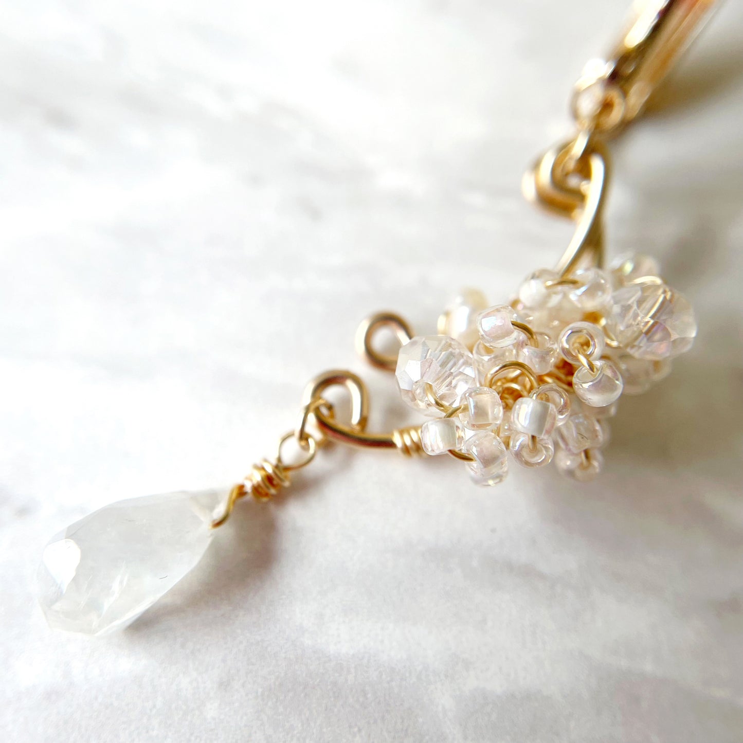 【★送料無料★】˚✧ウェディングシーンに˚✧〜6月の誕生石〜レインボームーンストーンの月のイヤリング