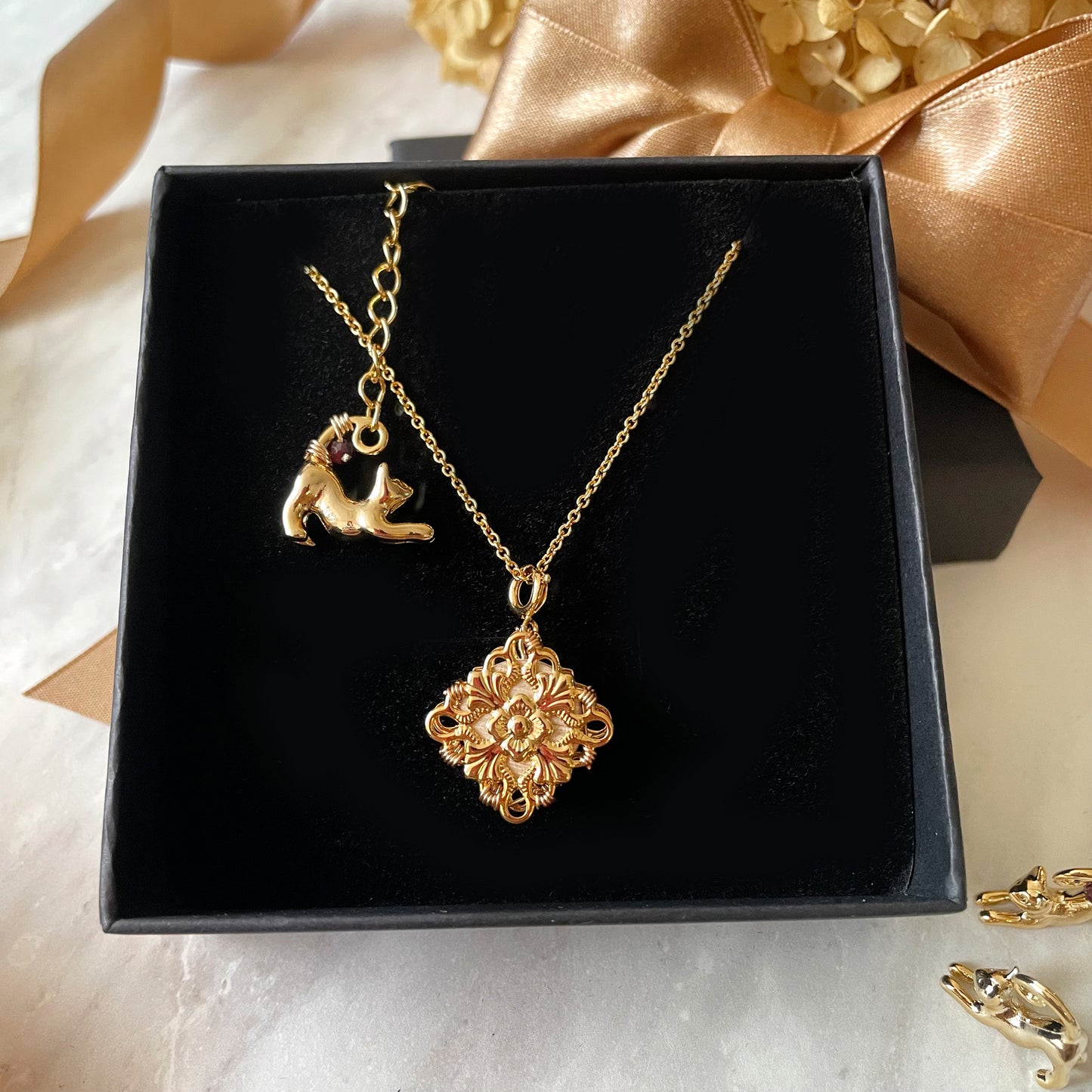 【バックチャーム×アロマ】\お世話になった方へのギフトにも･:*/香りを楽しむアロマと猫のバックチャーム